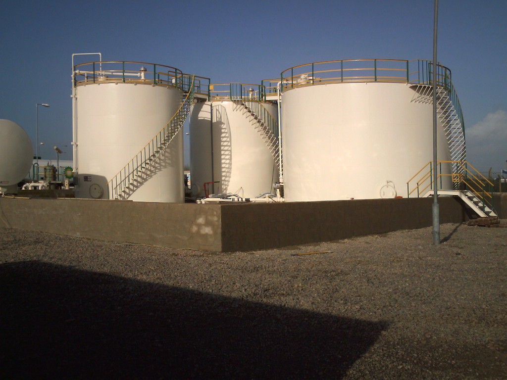 BP Air Bund Walls